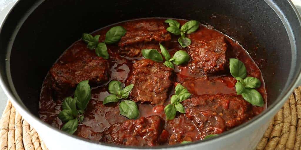 Como Fazer Costela Pizzaiola: Um Clássico Italiano para o Jantar