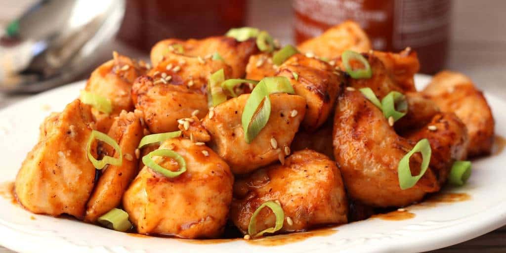 Como Fazer Deliciosos Cubos de Salmão com Mel e Sriracha na Air Fryer