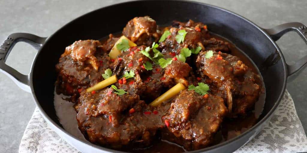 Rendang de Rabada Cremoso com Especiarias Aromáticas