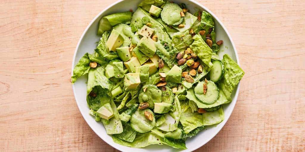 Como Fazer Salada Green Goddess com um Molho Cremoso e Fresco