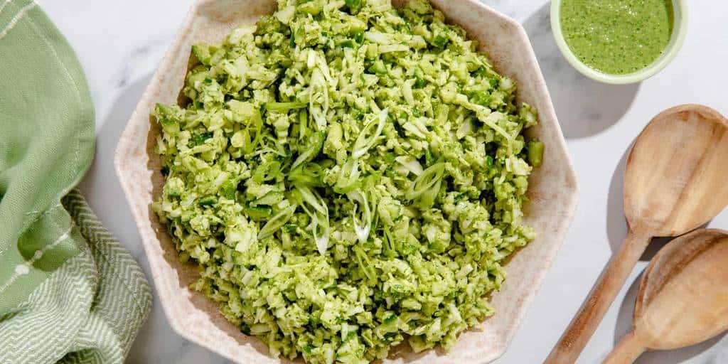 Como Fazer a Salada Green Goddess do TikTok em Casa